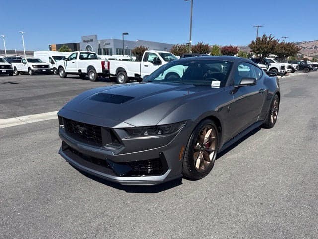 2026 Ford Mustang Dark Horse — photo 1 of 28