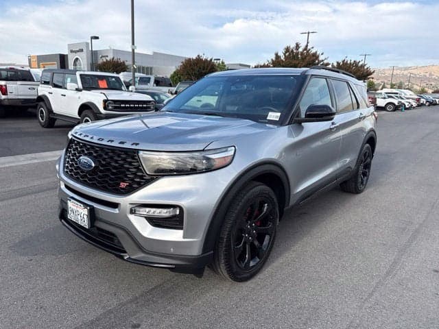 2024 Ford Explorer ST — photo 1 of 35