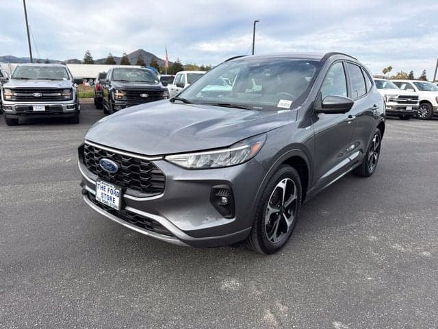 2023 Ford Escape ST-Line Select — photo 1 of 5