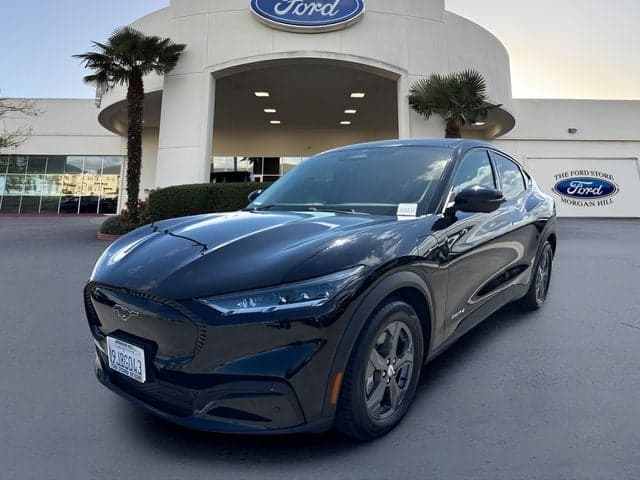2023 Ford Mustang Mach-E Select — photo 1 of 31