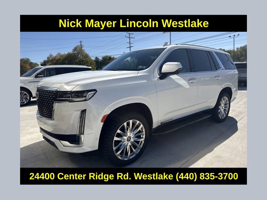 2023 Cadillac Escalade 4WD Premium Luxury — photo 1 of 5
