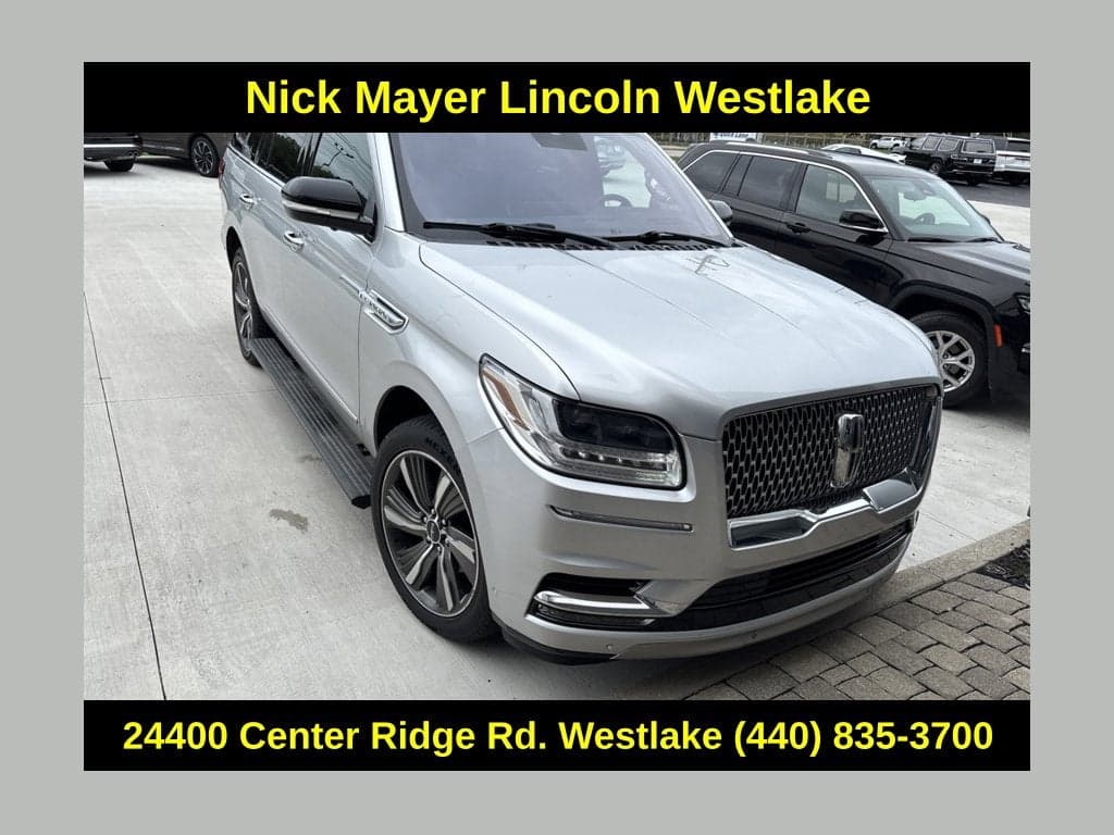 2019 Lincoln Navigator Reserve — photo 1 of 21