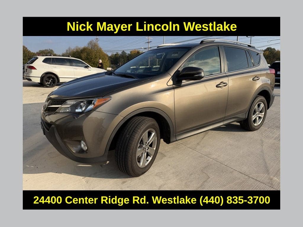 2015 Toyota RAV4 XLE — photo 1 of 5