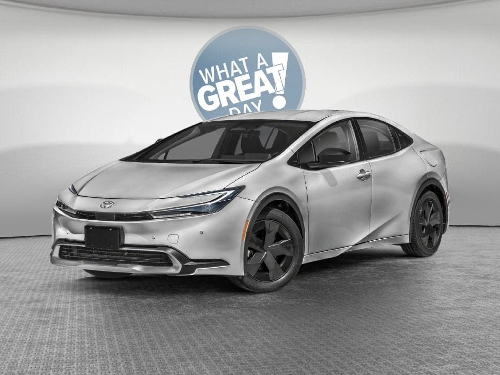 2027 Toyota Prius Plug-In Hybrid SE — photo 1 of 5