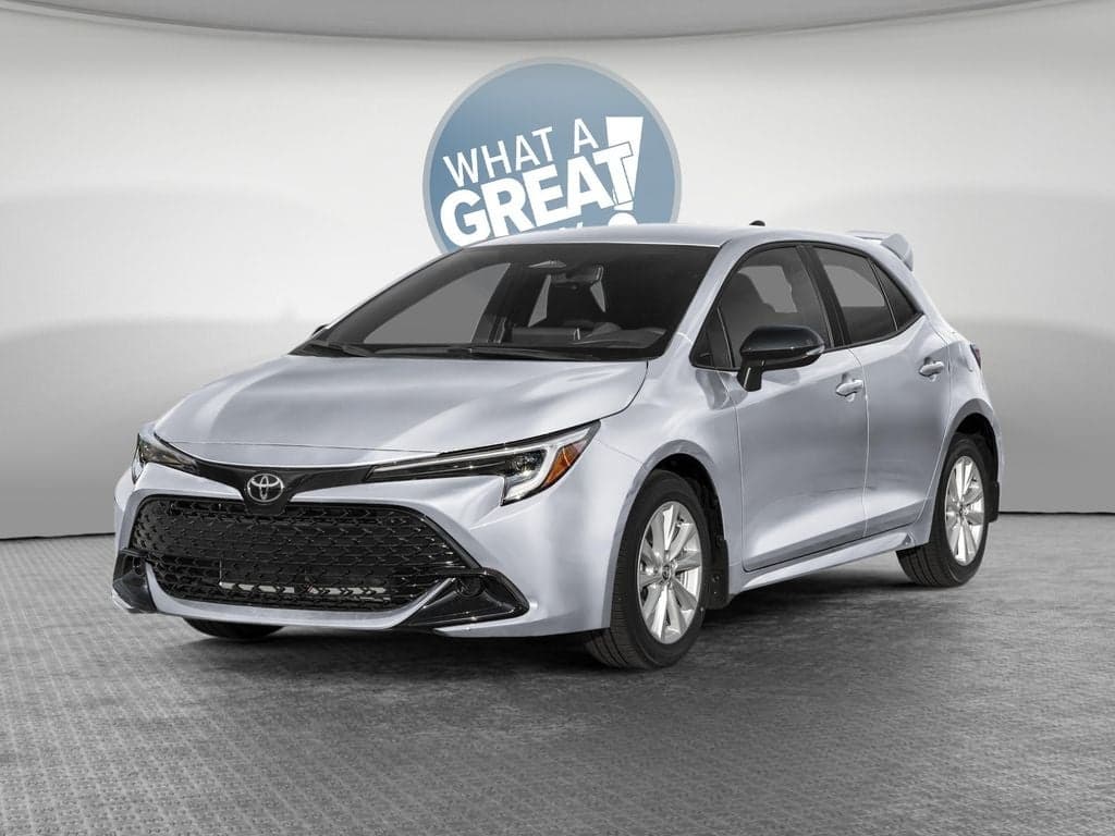 2027 Toyota Corolla Hatchback SE — photo 1 of 5
