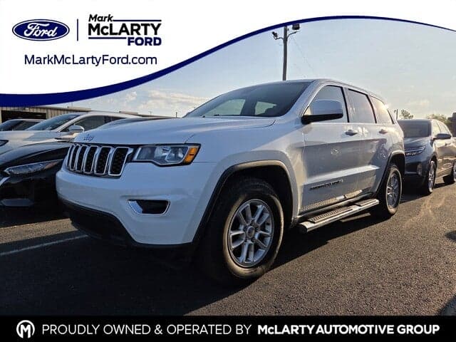 2018 Jeep Grand Cherokee Laredo — photo 1 of 10