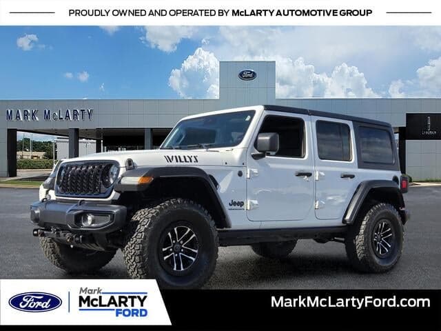 2024 Jeep Wrangler Sport — photo 1 of 5