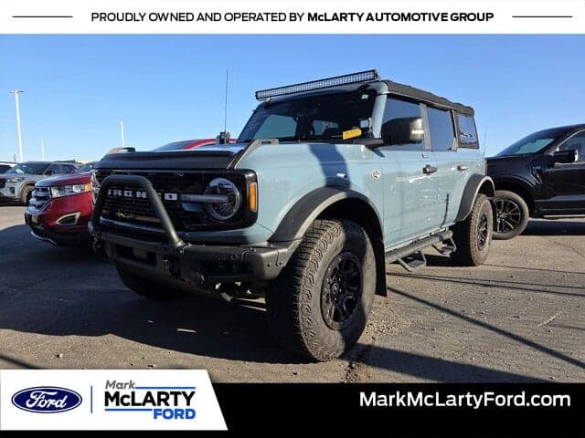 2022 Ford Bronco Wildtrak — photo 1 of 10