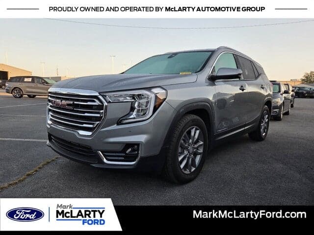 2024 GMC Terrain SLT — photo 1 of 5