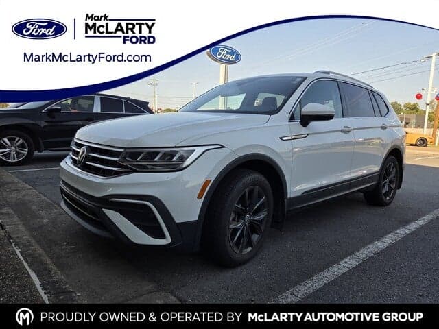 2024 Volkswagen Tiguan SE — photo 1 of 10