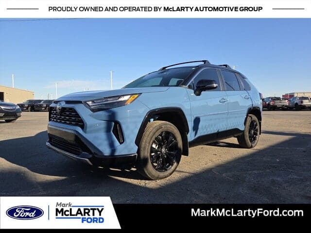 2025 Toyota RAV4 Hybrid XSE — photo 1 of 5