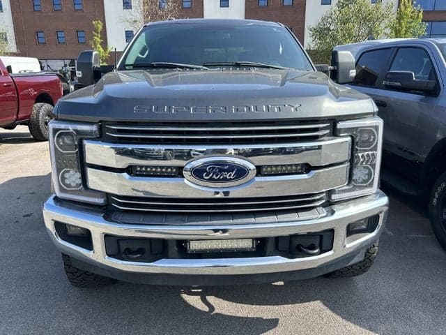 2018 Ford Super Duty F-250 SRW LARIAT — photo 1 of 5