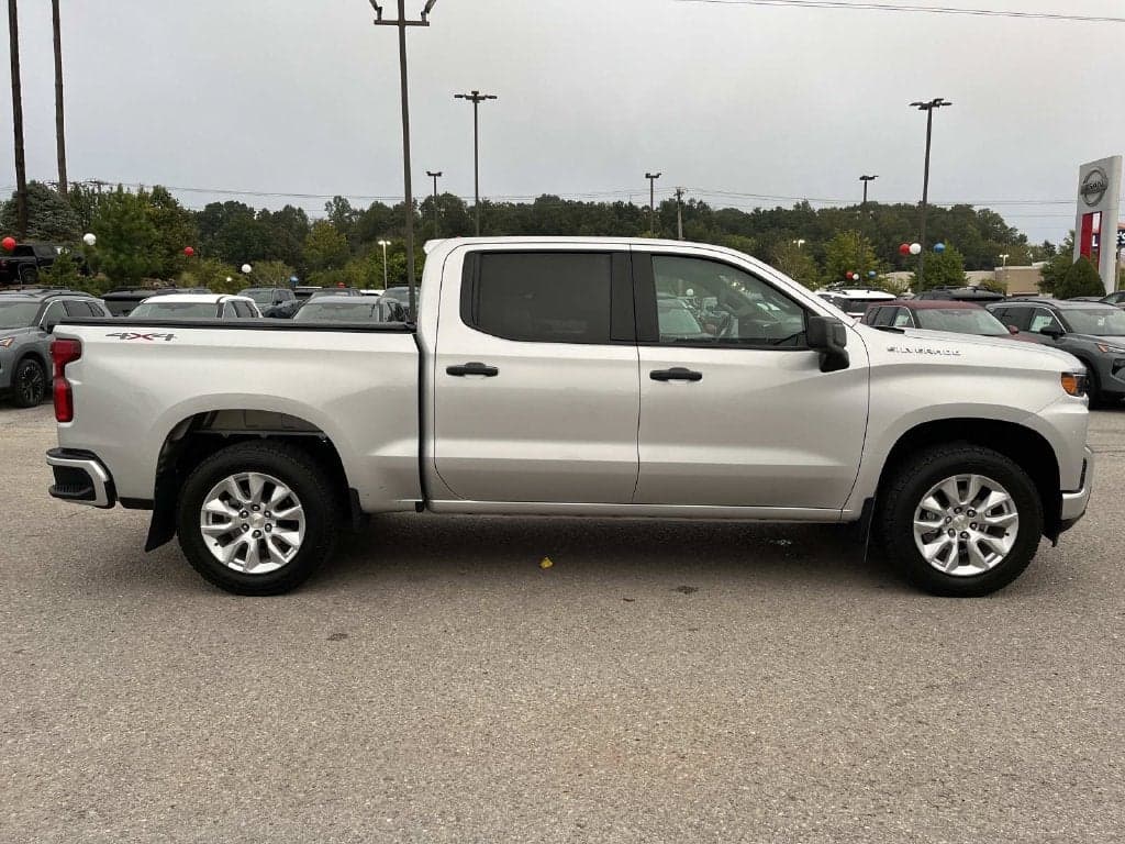 2021 Chevrolet Silverado 1500 Custom — photo 1 of 5