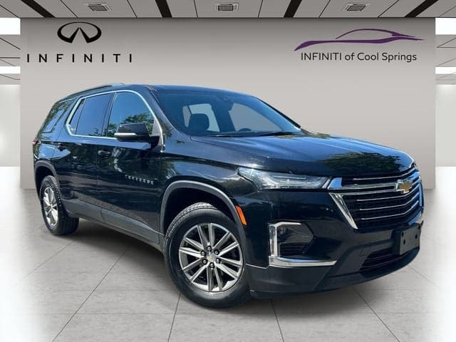 2023 Chevrolet Traverse Base — photo 1 of 37
