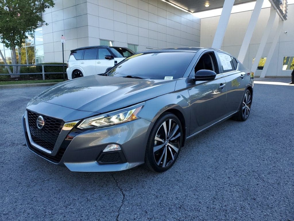2021 Nissan Altima 2.5 SR — photo 1 of 5