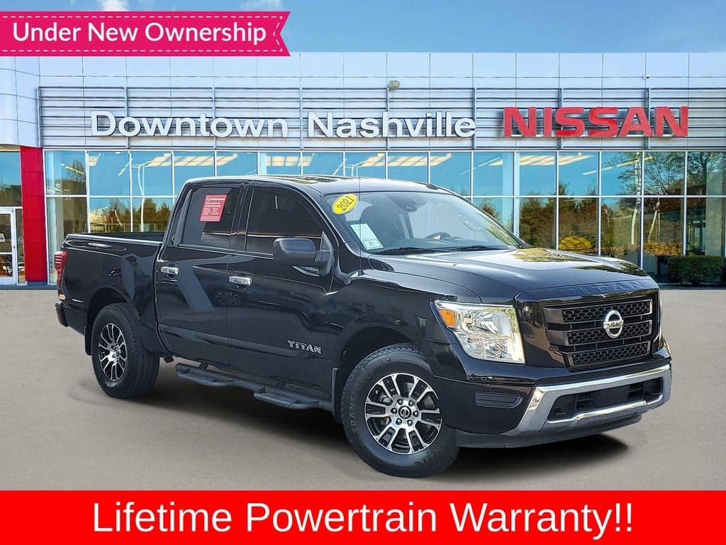 2021 Nissan Titan SV — photo 1 of 35