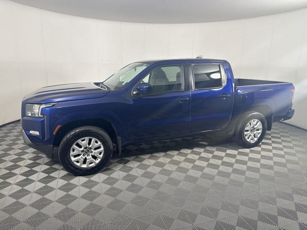 2022 Nissan Frontier SV — photo 1 of 51