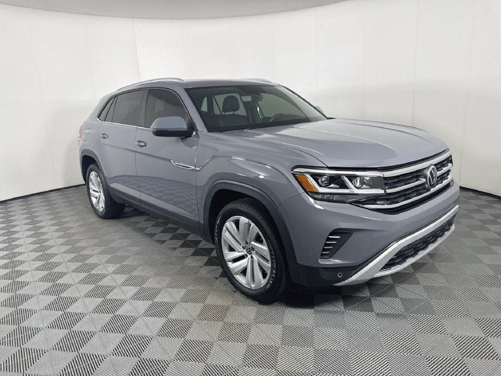 2022 Volkswagen Atlas Cross Sport 3.6L V6 SE w/Technology — photo 1 of 5