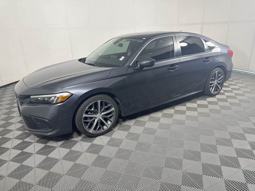 2022 Honda Civic Sedan Touring — photo 1 of 27