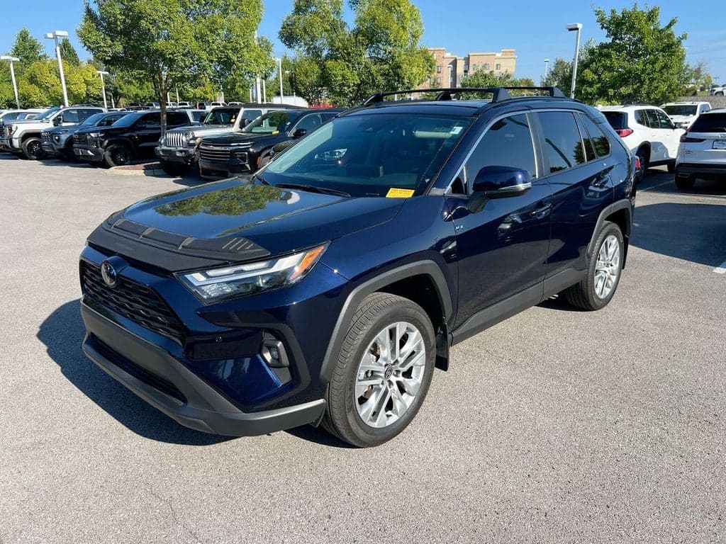 2025 Toyota RAV4 XLE Premium — photo 1 of 18