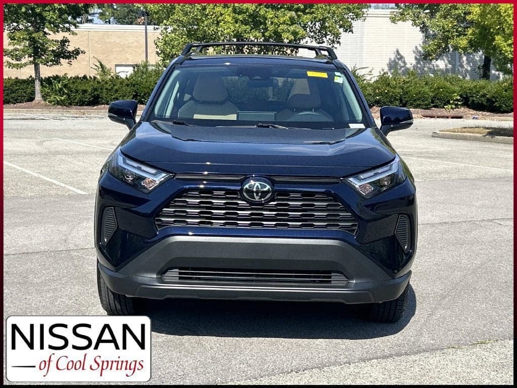 2025 Toyota RAV4 XLE — photo 1 of 5