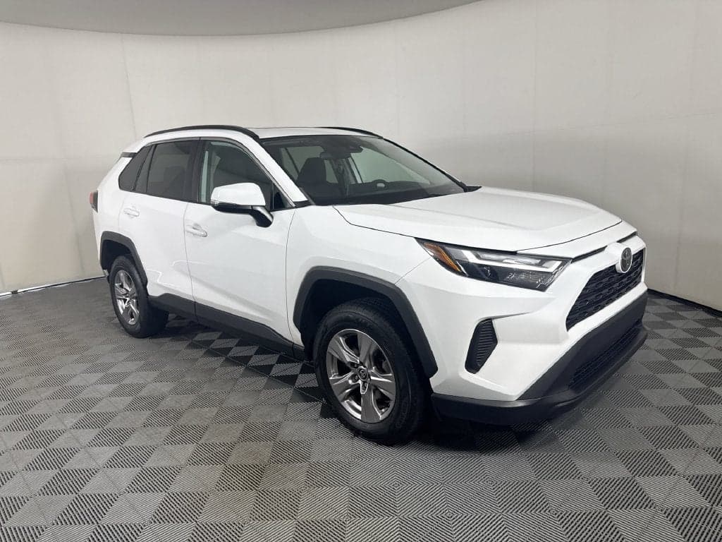 2023 Toyota RAV4 XLE — photo 1 of 5
