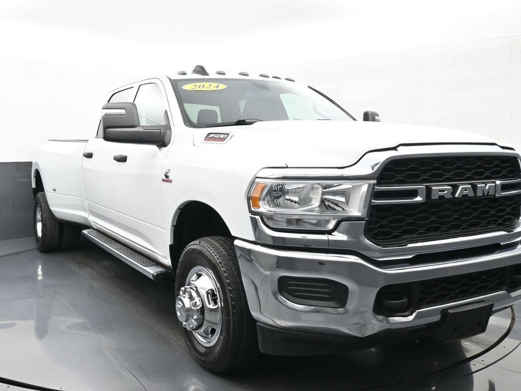 2024 RAM 3500 Tradesman — photo 1 of 45