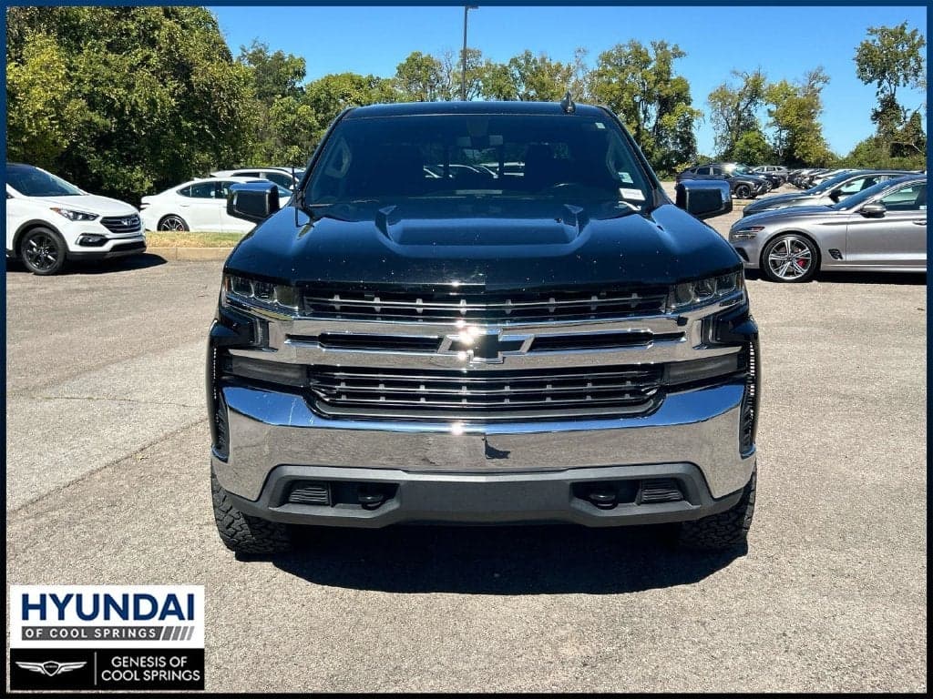 2019 Chevrolet Silverado 1500 LT — photo 1 of 5