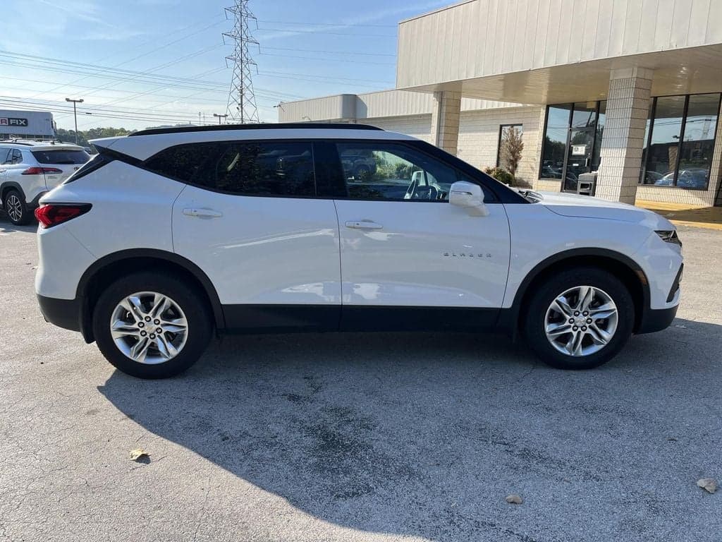 2019 Chevrolet Blazer Base — photo 1 of 5