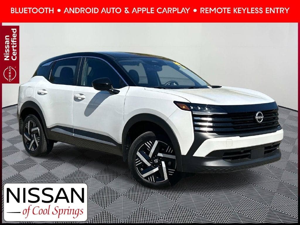2025 Nissan Kicks SV — photo 1 of 33