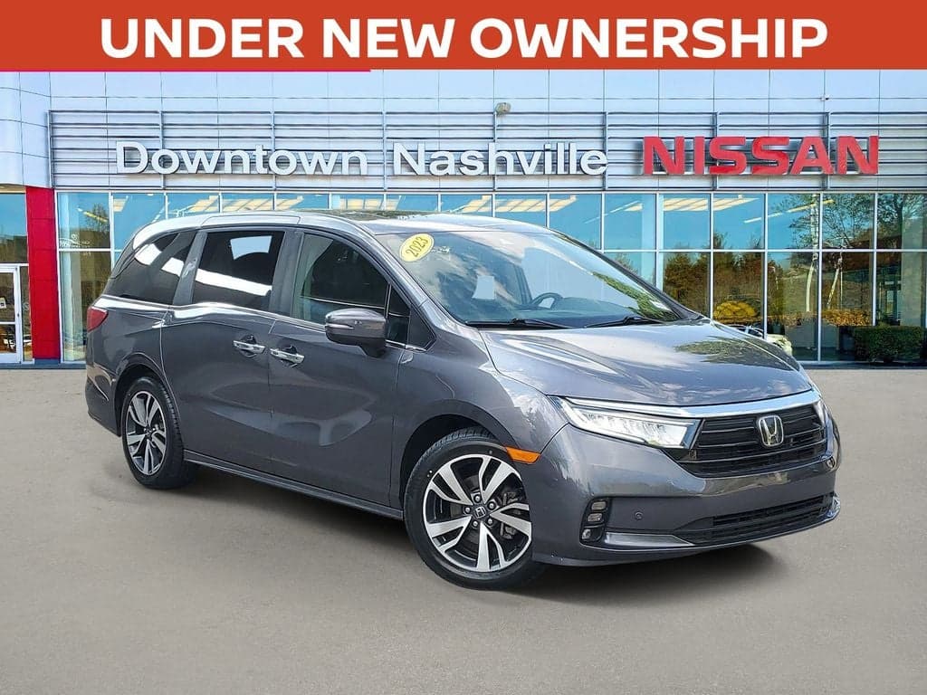 2023 Honda Odyssey Touring — photo 1 of 35
