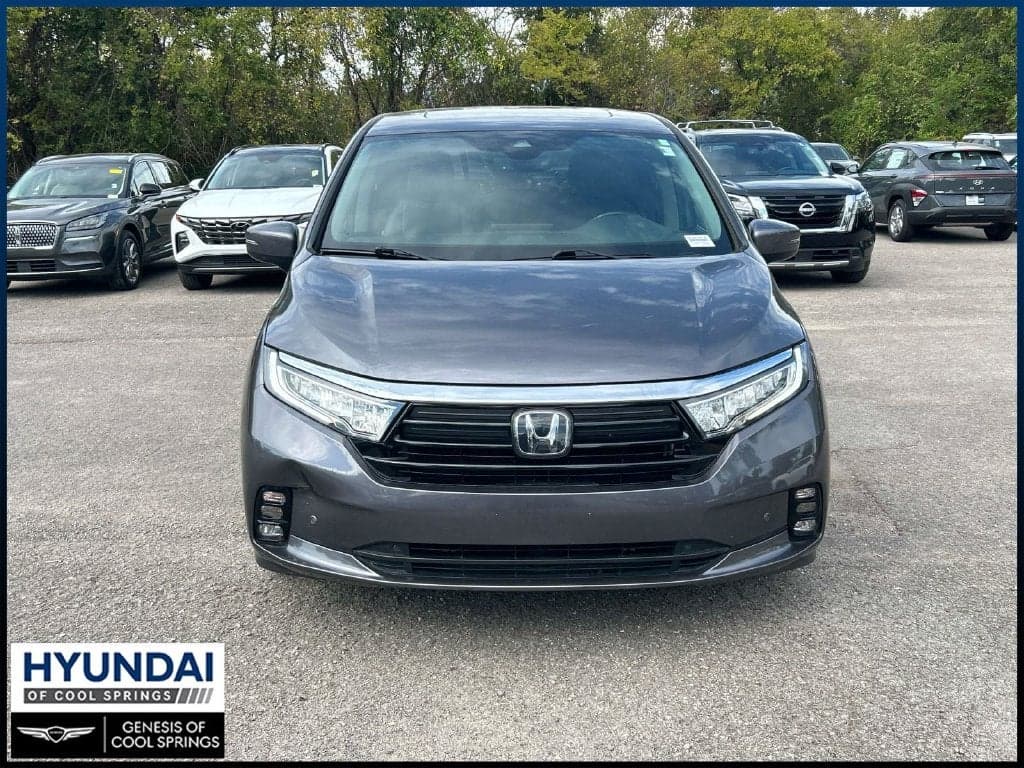 2021 Honda Odyssey Touring — photo 1 of 5
