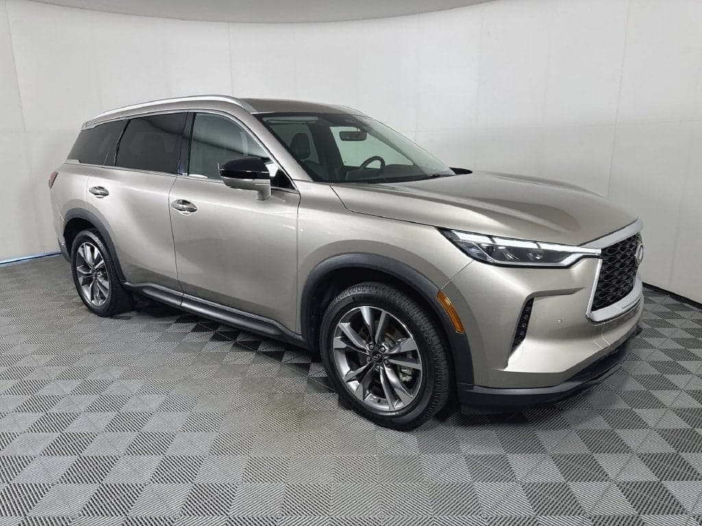 2023 INFINITI QX60 LUXE — photo 1 of 5