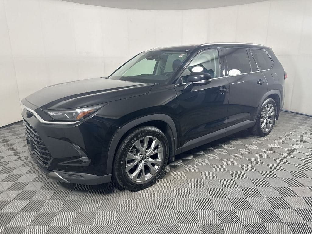 2024 Toyota Grand Highlander Base — photo 1 of 30