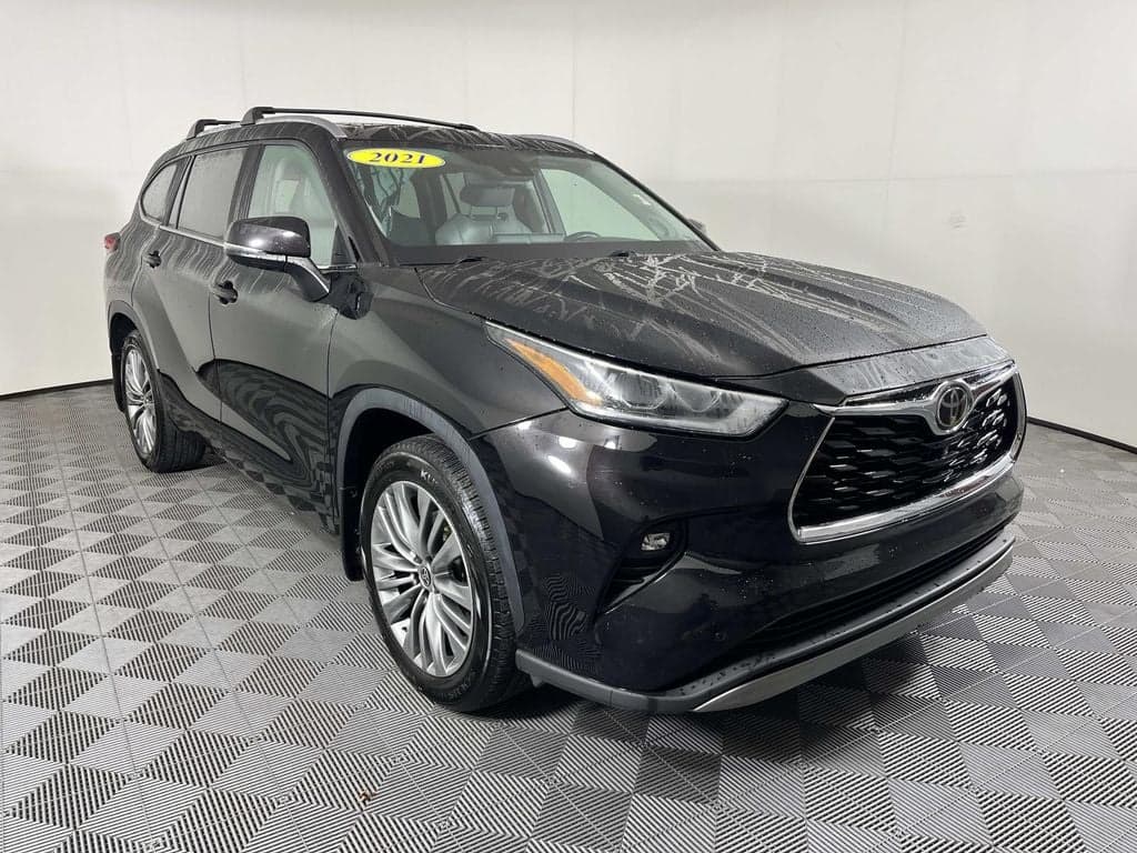 2021 Toyota Highlander Platinum — photo 1 of 39