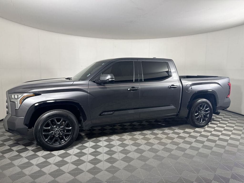 2023 Toyota Tundra 2WD Platinum — photo 1 of 57