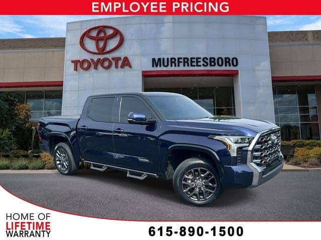 2023 Toyota Tundra 4WD Platinum — photo 1 of 37