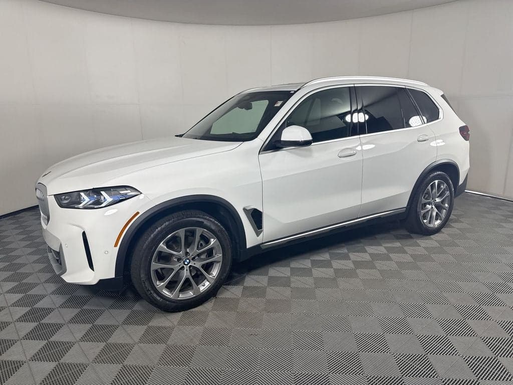 2026 BMW X5 sDrive40i — photo 1 of 30