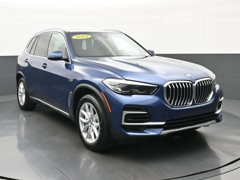 2023 BMW X5 xDrive45e — photo 1 of 45