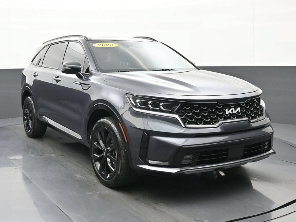 2023 Kia Sorento SX — photo 1 of 45
