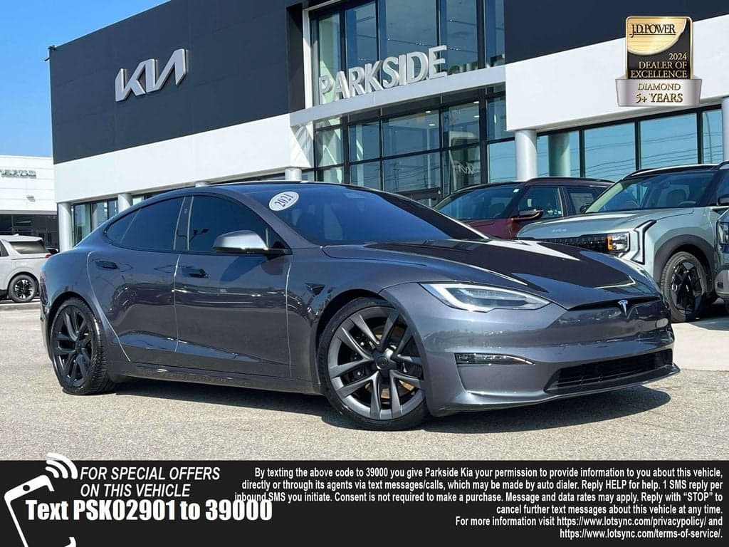 2021 Tesla Model S Plaid — photo 1 of 28