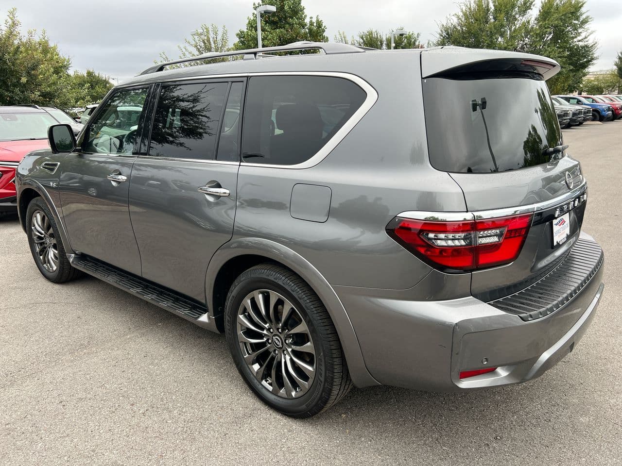 2022 Nissan Armada Platinum — photo 1 of 5