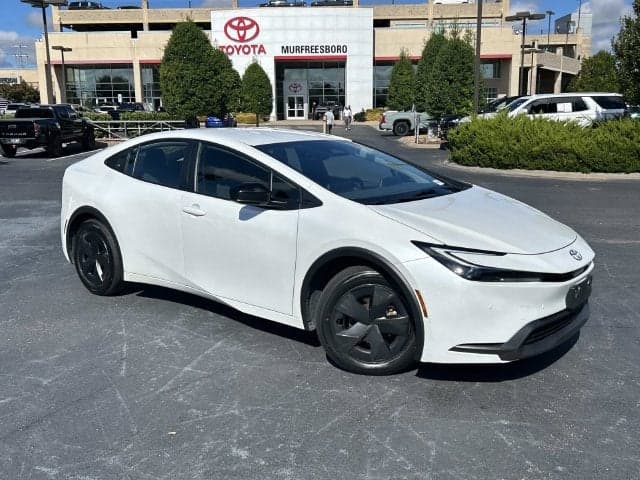 2026 Toyota Prius LE — photo 1 of 5