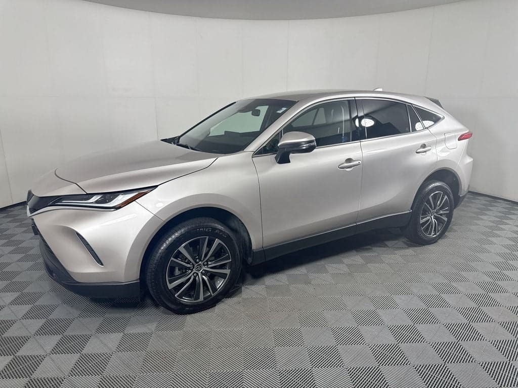 2023 Toyota Venza LE — photo 1 of 55