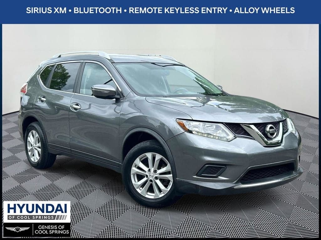 2015 Nissan Rogue SV — photo 1 of 34