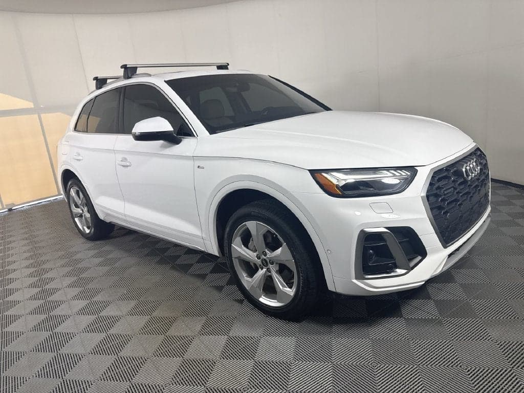 2024 Audi Q5 S line Prestige — photo 1 of 5
