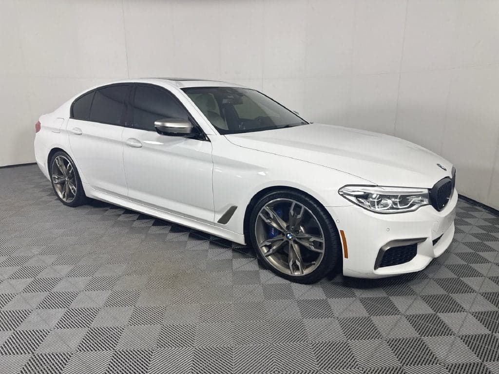 2019 BMW 5 Series M550i xDrive — photo 1 of 5