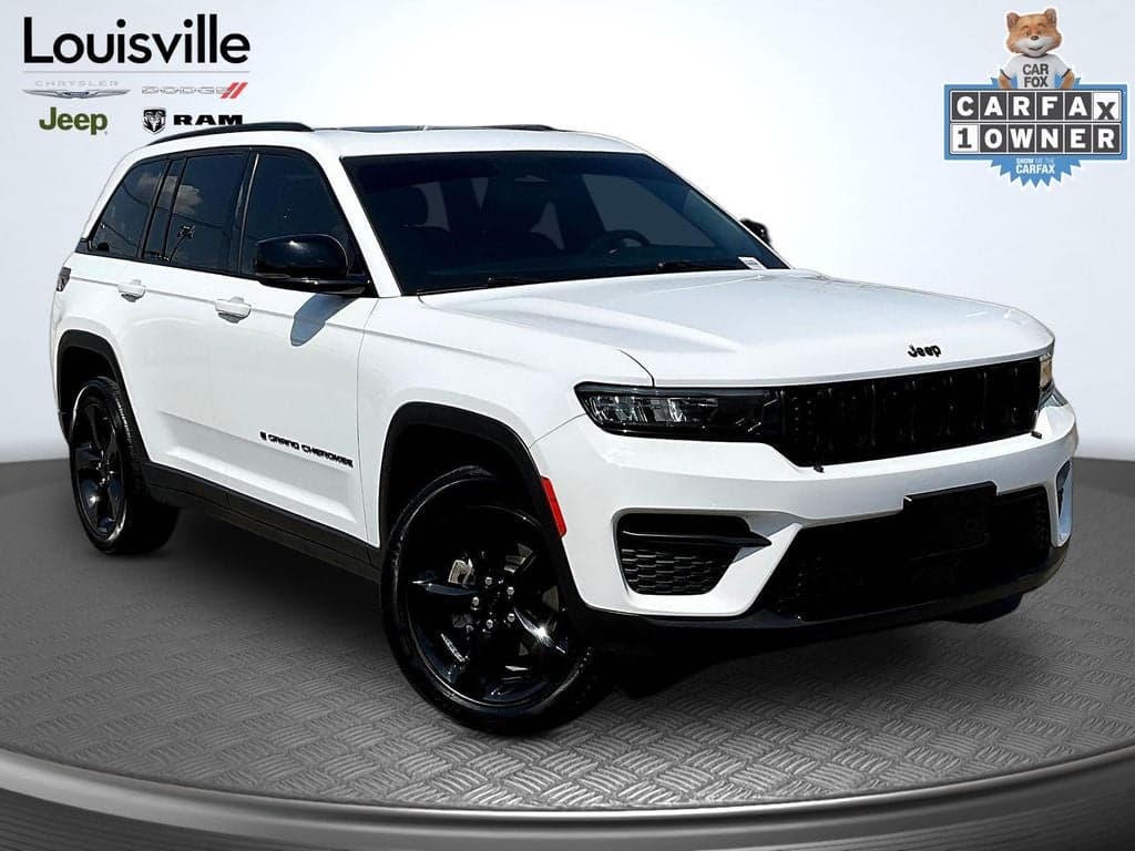 2022 Jeep Grand Cherokee Altitude — photo 1 of 35