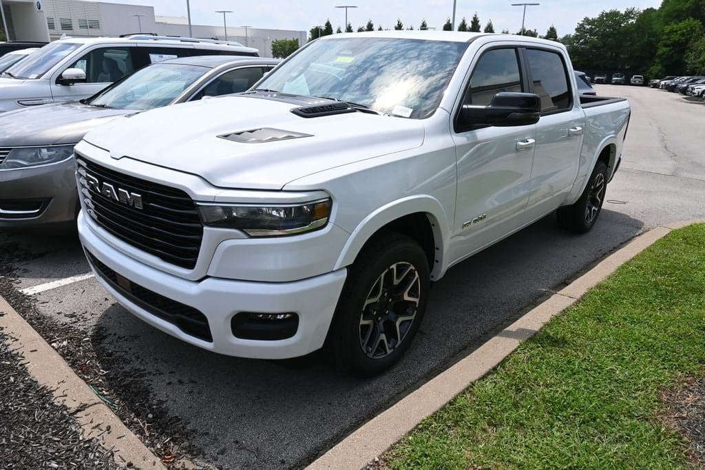 2025 RAM 1500 Laramie — photo 1 of 13