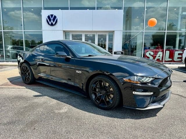 2019 Ford Mustang GT Premium — photo 1 of 33